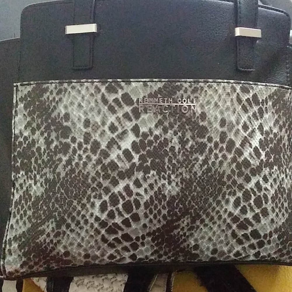 Purse - Picture 2 of 2